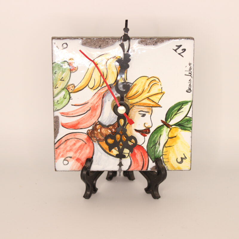 Orologio in pietra lavica decorato a mano